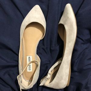 Steve Madden light gray flats
